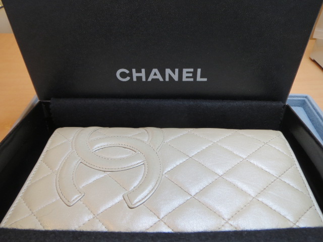 ＣＨＡＮＥＬ　ｶﾝﾎﾞﾝﾗｲﾝ長財布