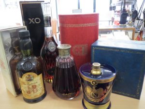 古酒　ブランデー　カミュバカラ　シャボーナポレオンリモージュ　カミュXO　ウイスキーJ&B15年