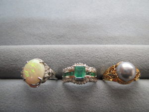18真珠指輪　プラチナ900エメラルドダイヤリング　プラチナ850オパールダイヤリング